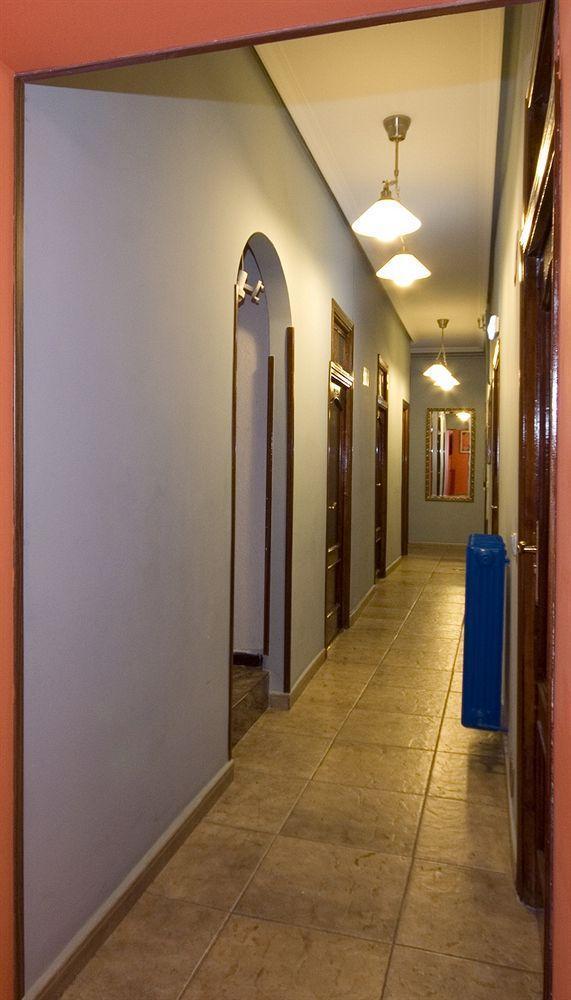 Hostal Rico Madrid Exterior foto